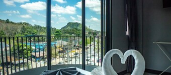 The Moon Night Ao nang Hotel