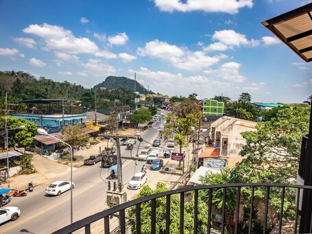 The Moon Night Ao nang Hotel - view 3