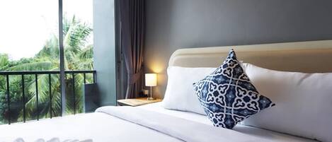 Dobbeltrom – superior, 1 queensize-seng | Minibar, individuelt dekorert, skrivebord og blendingsgardiner