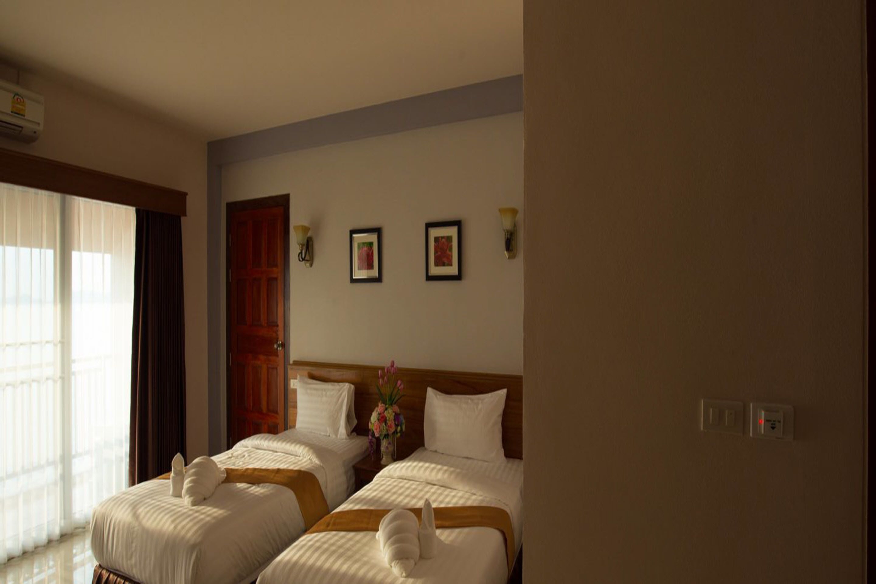 standard room with sea view | 1 bedroom, desk, rollaway beds, free wifi