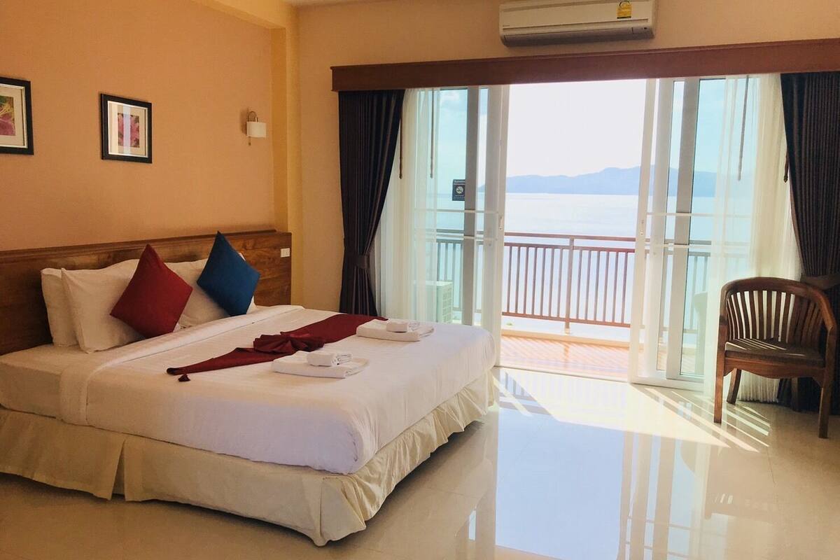 standard room with sea view | 1 bedroom, desk, rollaway beds, free wifi