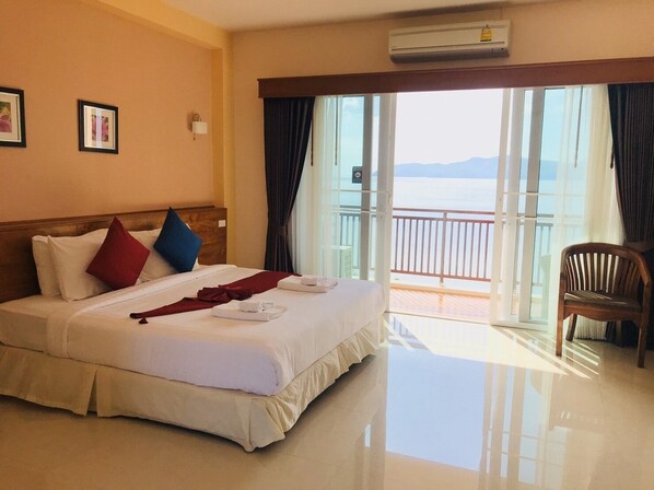 Standard Room With Sea View | Desk, rollaway beds, free WiFi, bed sheets - Royal Hill Satun Hotel (La-ngu)