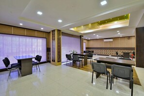 Restaurant - Hotel Samrat (Jabalpur)