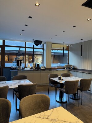 Free daily buffet breakfast - Otel 57 (Sinop)