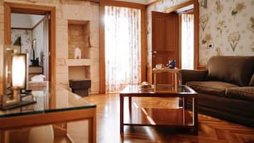 Suite Santarosa con Vasca Idromassaggio | 1 間睡房、羽絨被、特厚豪華床墊、迷你吧