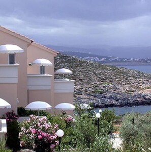 Interior entrance - Tersanas Beach Lodges (Chania)