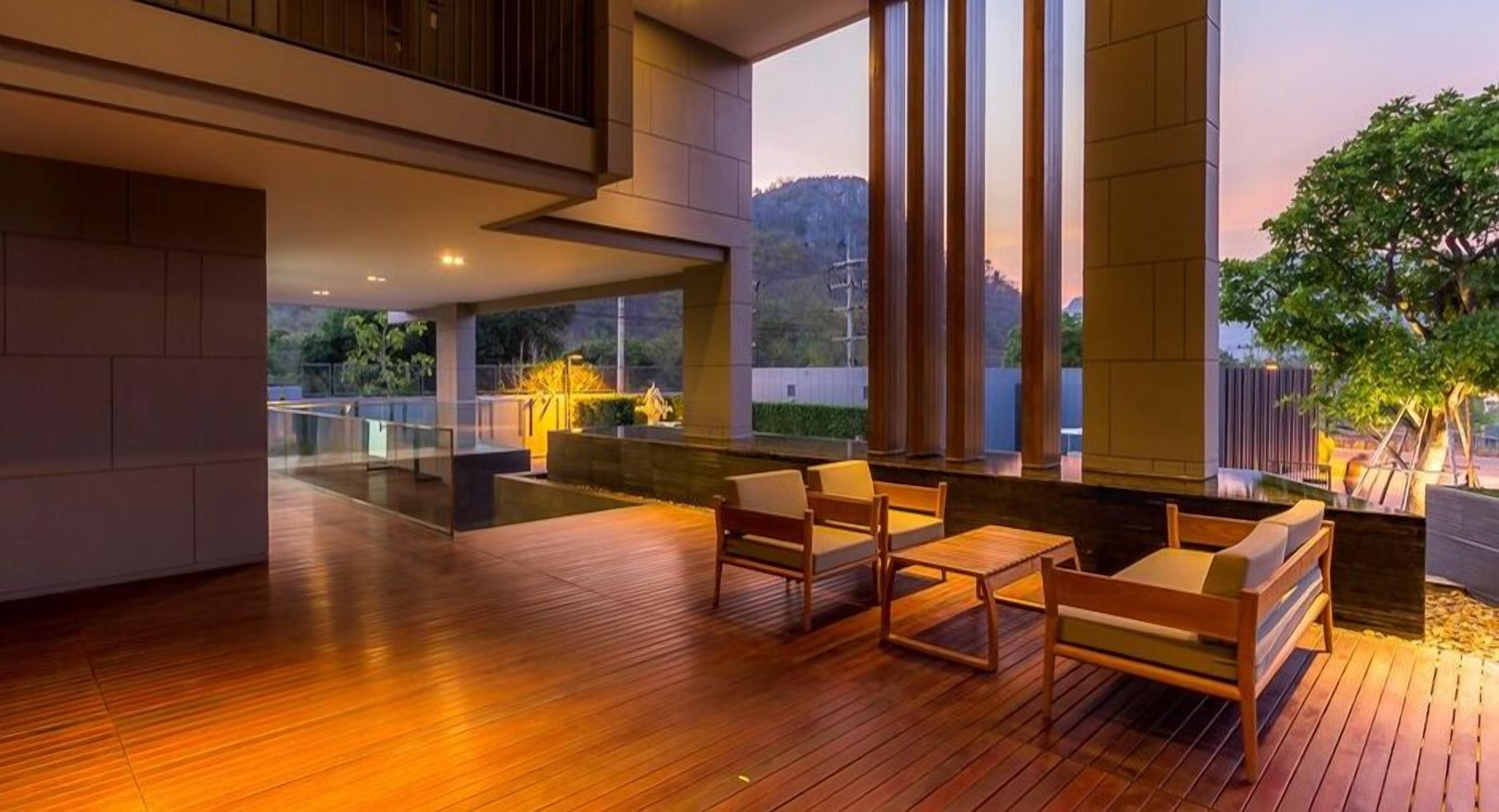 บริเวณนั่งเล่นที่ล็อบบี้