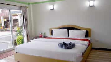Standard Double Room | Desk, blackout curtains, free WiFi, bed sheets