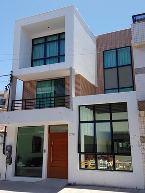 Fachada del alojamiento