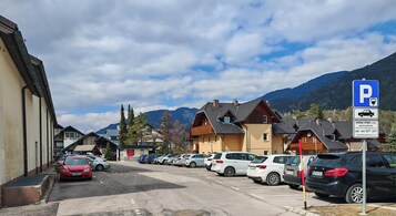 Estacionamiento: 5 por día