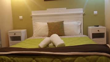 Double Room, Shared Bathroom | Free WiFi, bed sheets