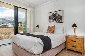 อพาร์ทเมนท์, 2 ห้องนอน, วิวภูเขา | 2 ห้องนอน, ตู้นิรภัยในห้องพัก, เตารีด/โต๊ะรีดผ้า, เปล/เตียงเด็กอ่อน