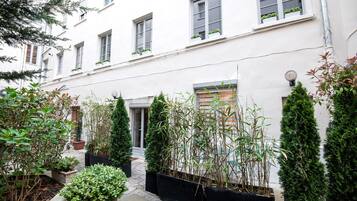 Suite Le Seze | Terraza o patio