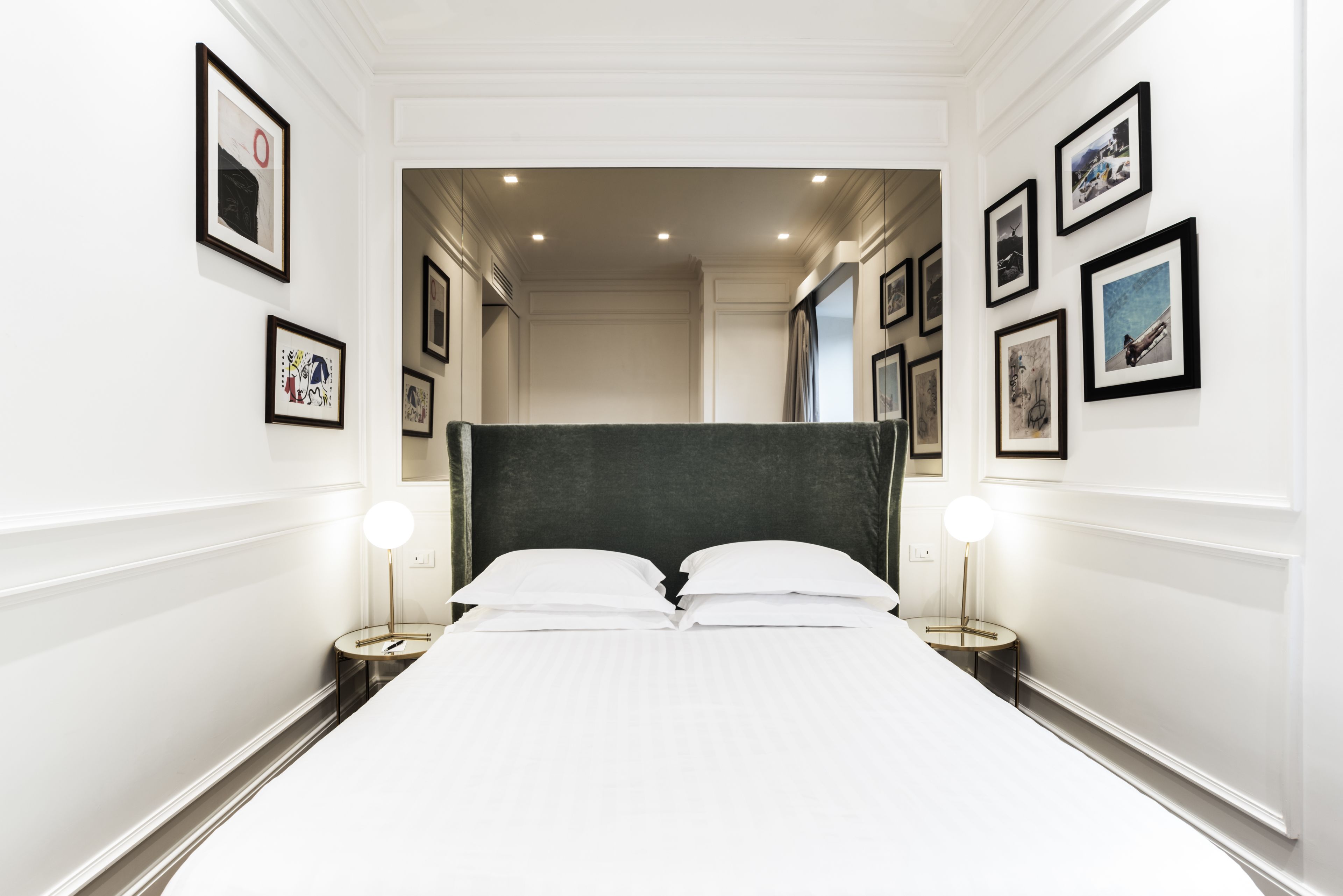 Photo - The Shire Hotel