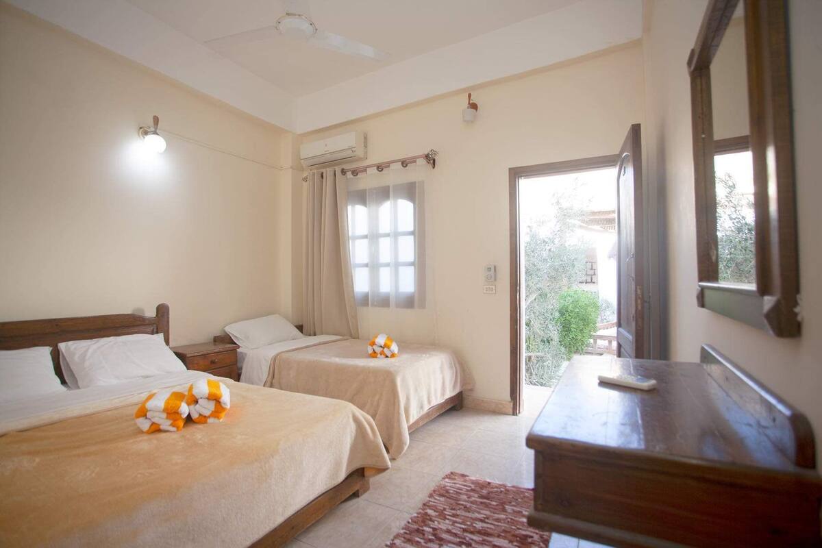 Superior Double or Twin Room, 1 Double or 2 Twin Beds, Garden Area | Blackout drapes