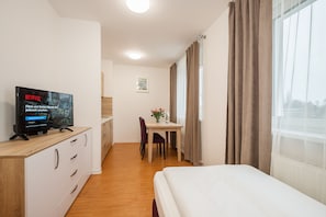 Standard Single Room (2)