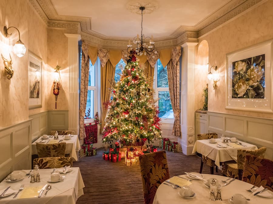 Tägliches großes Frühstück (14 GBP pro Person)