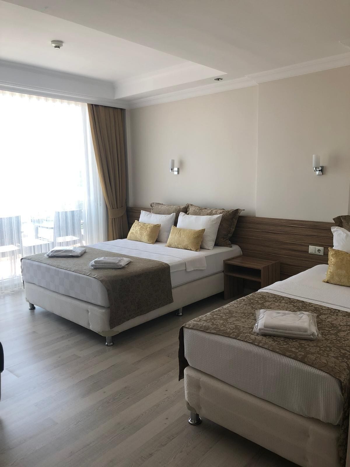 family suite | 1 bedroom, minibar, desk, soundproofing