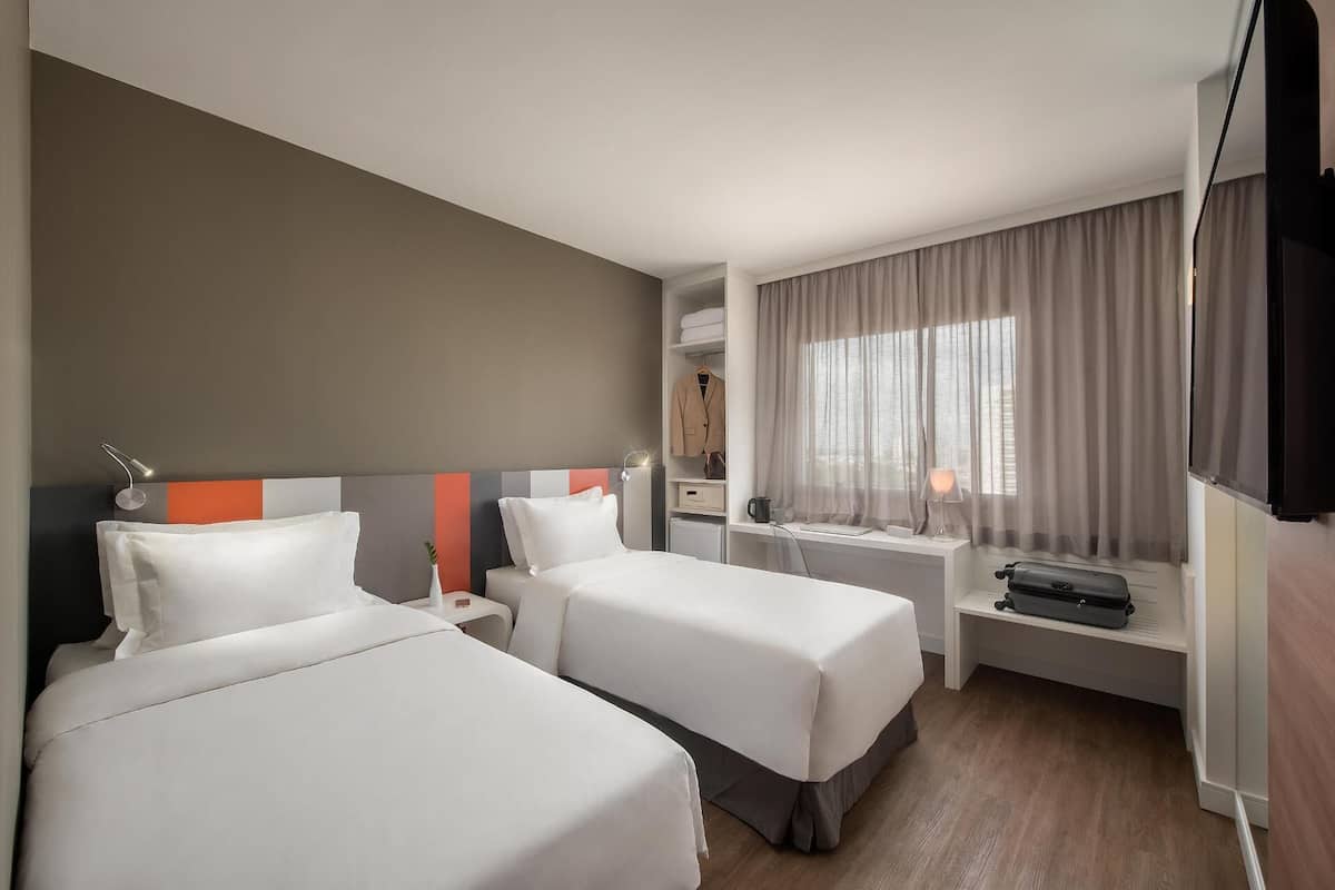Minibar, Zimmersafe, Verdunkelungsvorhänge, kostenloses WLAN