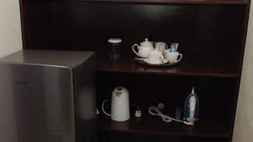 Apartamento empresarial, 1 quarto, suíte | Comodidades do quarto