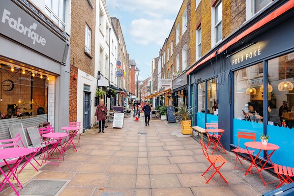 Exterior - One Bed Serviced Apts near Oxford Street (London)