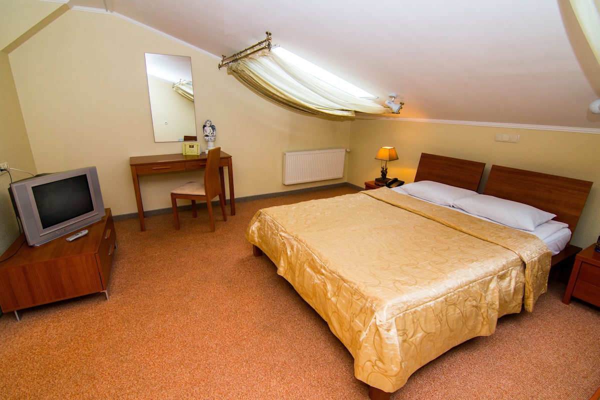 Economy Double or Twin Room