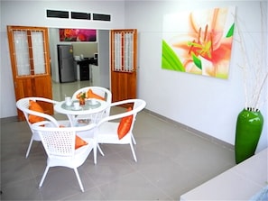 Terrace/patio - Green Leaf 2 Nai Harn 2 bedrooms Villa (Rawai)