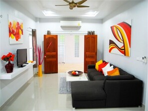 Living area - Green Leaf Nai Harn 3 bedrooms Villa (Rawai)