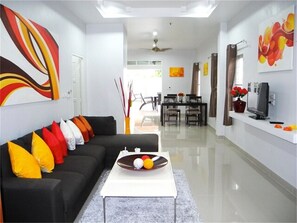 Living room - Green Leaf Nai Harn 3 bedrooms Villa (Rawai)