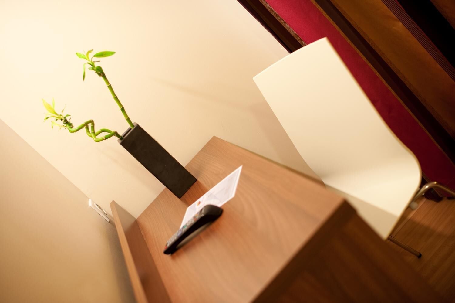 in-room business centre