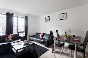 Appartement Classique, 1 chambre, vue ville | Coin séjour