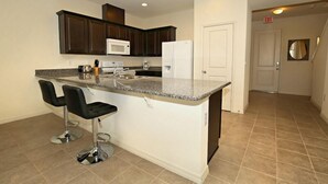 Unclassified image, 5 of 23, button - 4 bed townhouse with splash pool 3171 (Kissimmee)