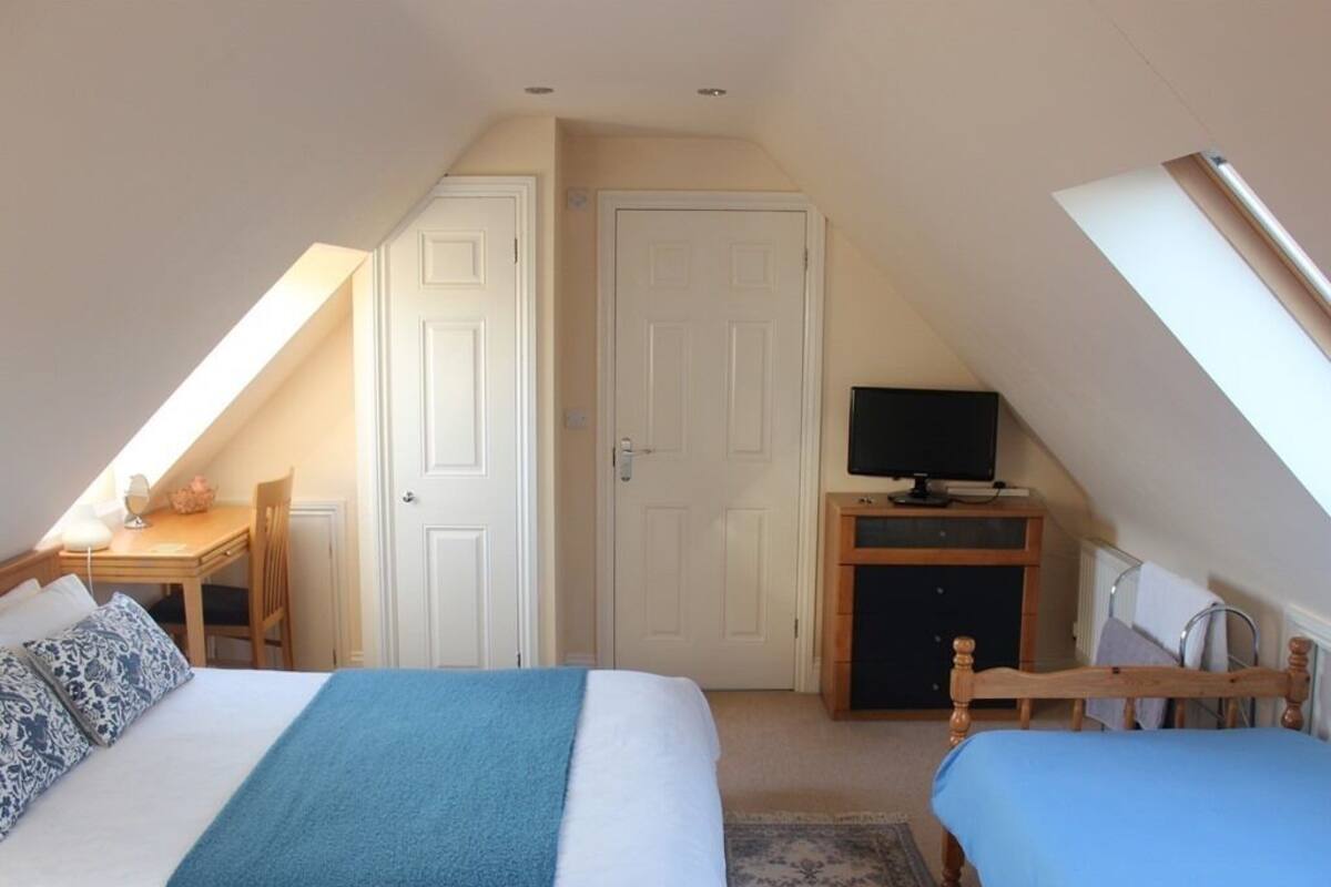 Family Triple Room, Ensuite (Bath and Shower)