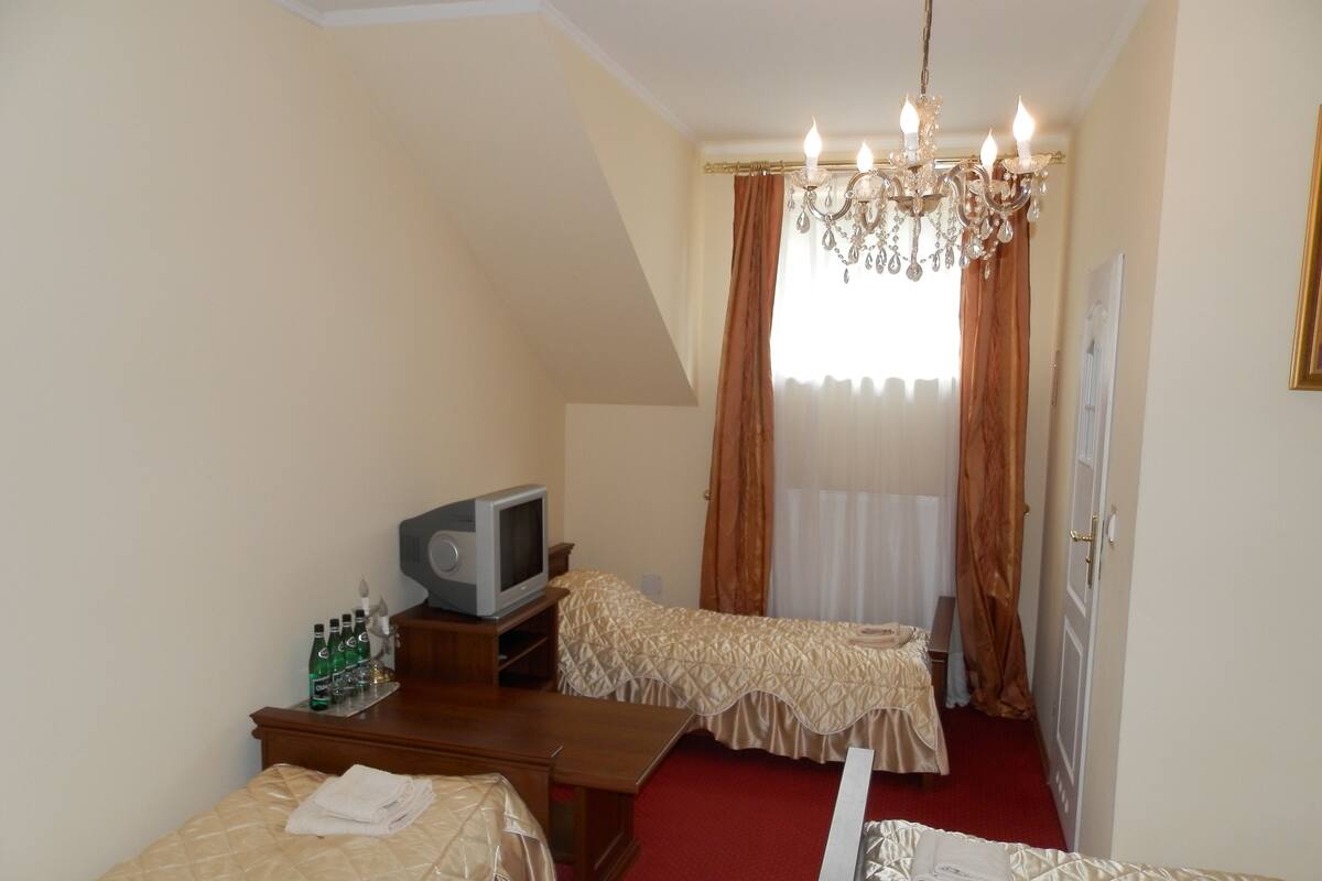 In-room safe, desk, iron/ironing board, free cots/infant beds