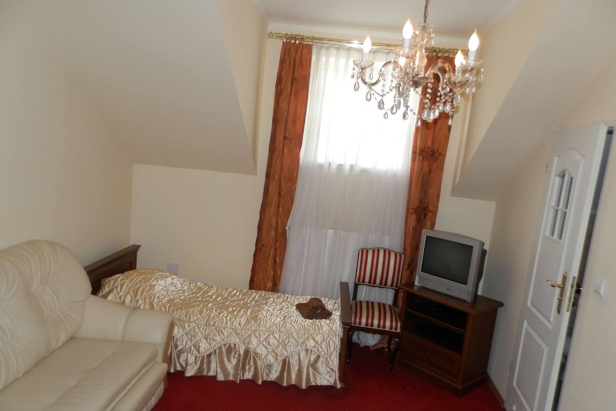 In-room safe, desk, iron/ironing board, free cots/infant beds