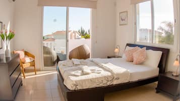 Villa | 3 bedrooms, in-room safe, individually decorated, individually furnished