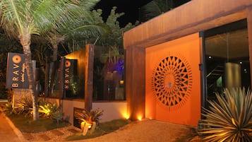 Fachada de la propiedad