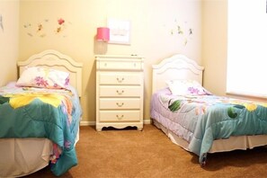 บ้านพัก, 5 ห้องนอน, สระว่ายน้ำส่วนตัว | ห้องพักตกแต่งสำหรับเด็ก