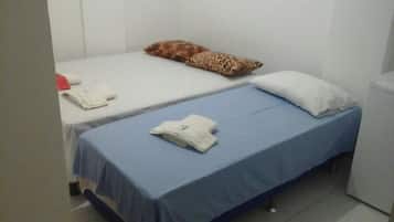 Quarto quádruplo família | Frigobar, cortinas blackout, Wi-Fi de cortesia, roupa de cama