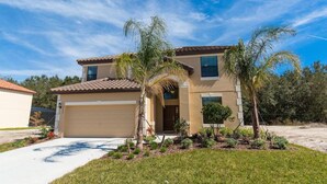 Unclassified image, 5 of 35, button - 6 bed House with Gameroom Garage (Kissimmee)