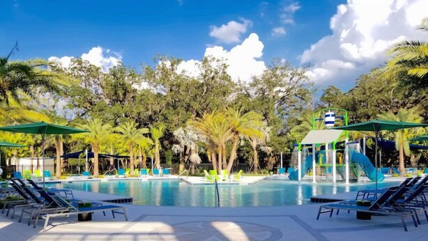 Unclassified image, 1 of 35, button - 6 bed House with Gameroom Garage (Kissimmee)