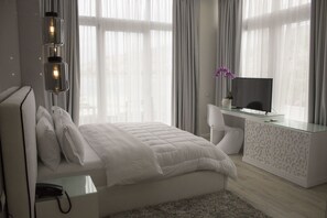 Tremannsrom | Minibar, safe på rommet og wi-fi (inkludert)