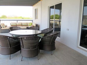 Porch - Turquoise Villa (Oranjestad)
