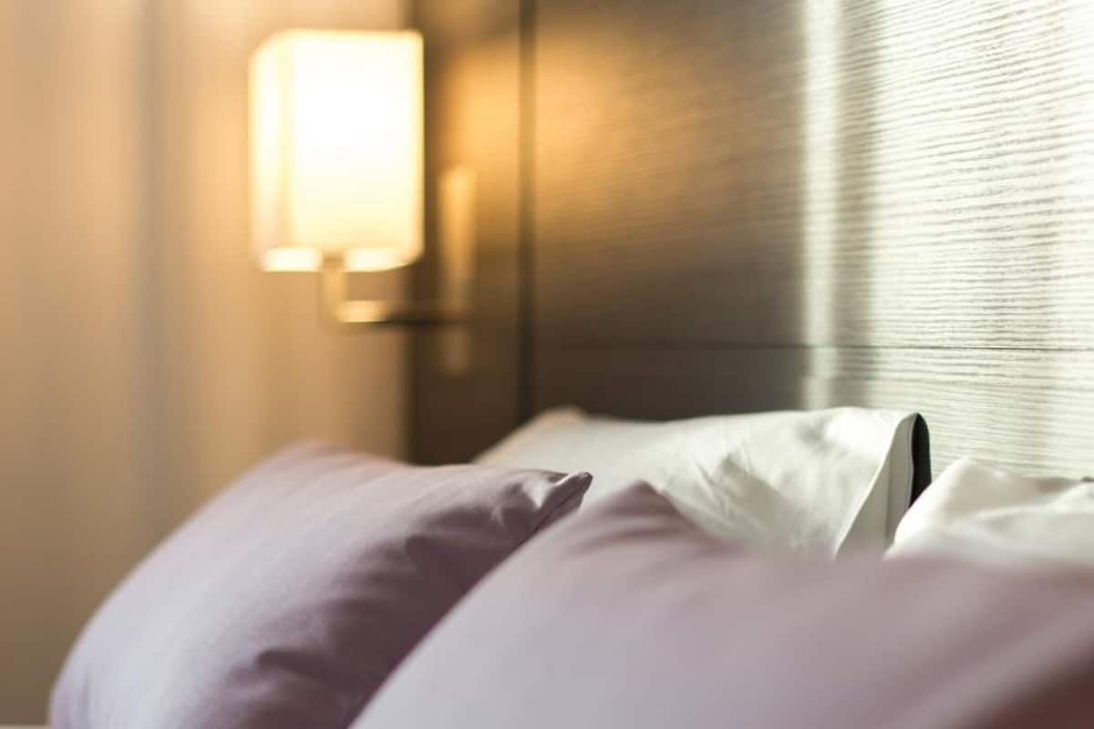 desk, soundproofing, free wifi, bed sheets