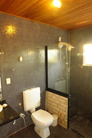 Loft | Bathroom | Shower, towels - Solar Diamantina (Florianópolis)