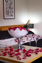 Minibar, desk, free WiFi, bed sheets