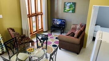 Luxury Condo, 2 Bedrooms, Partial Ocean View, Poolside | View from room