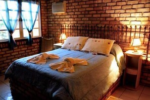 Comfort bungalow, 2 slaapkamers | Een kluis op de kamer, gratis wifi, beddengoed