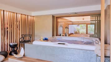 Sauna, bain à remous, hammam