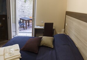 Double Room - Good Night Moon (La Spezia)